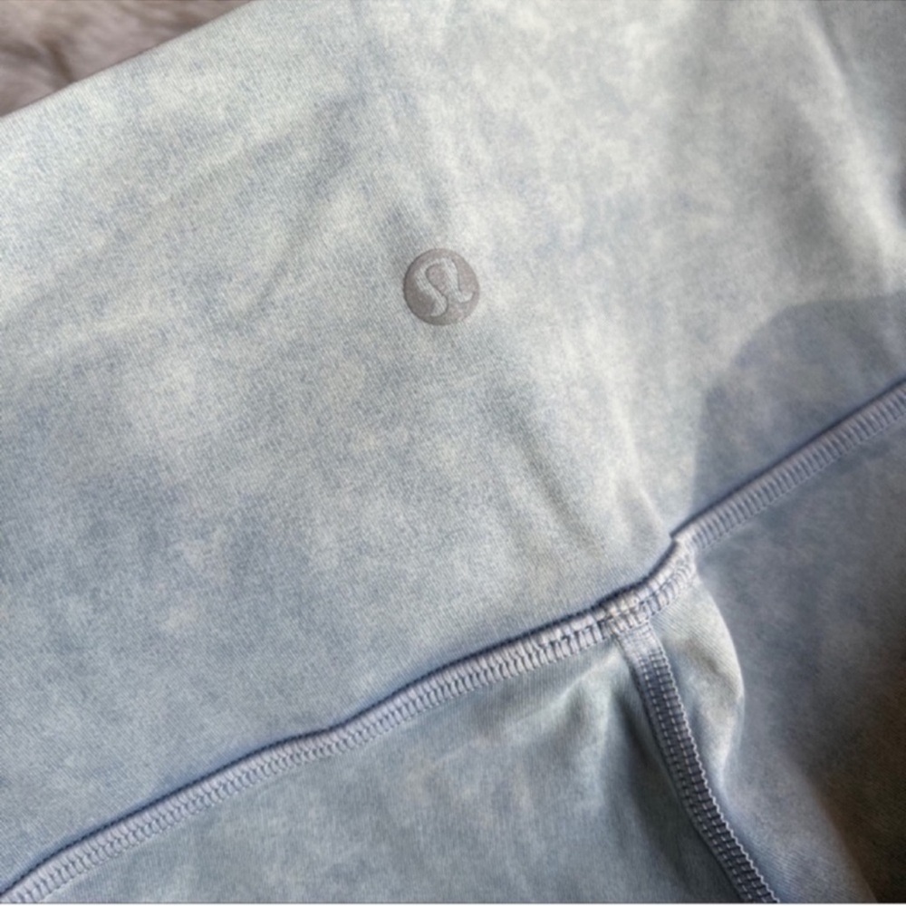 NEW Lululemon Sky Blue Leggings